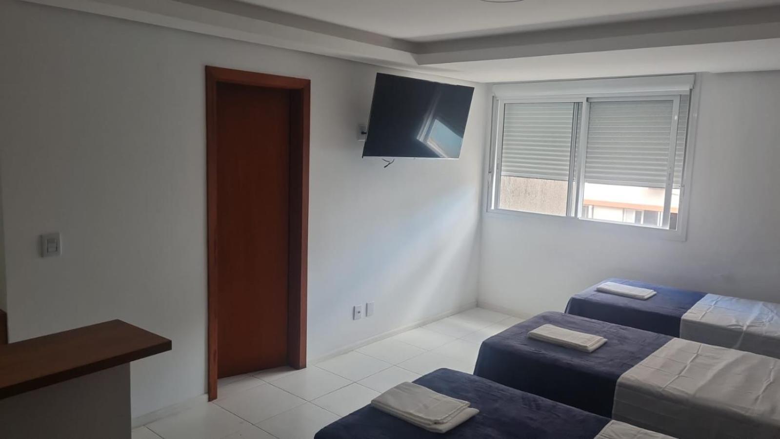 Do Centro 100m Santa Casa, Assembleia E Ufrgs, Proximo Ao Araujo Viana, Pet's Friendly!!! Hotel 3*